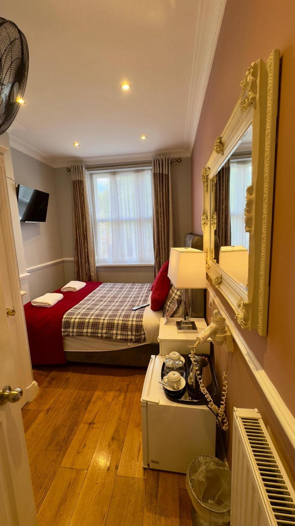 Classic Hyde Park Hotel London Eksteriør billede